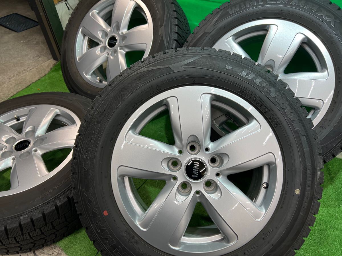 ★値下げ★BMWミニ★F60 クロスオーバー 純正ホイール+スタッドレスタイヤ★2018年製造 DUNLOP WINTERMAXX WM02 205/65R16 ヘリスポーク拍卖