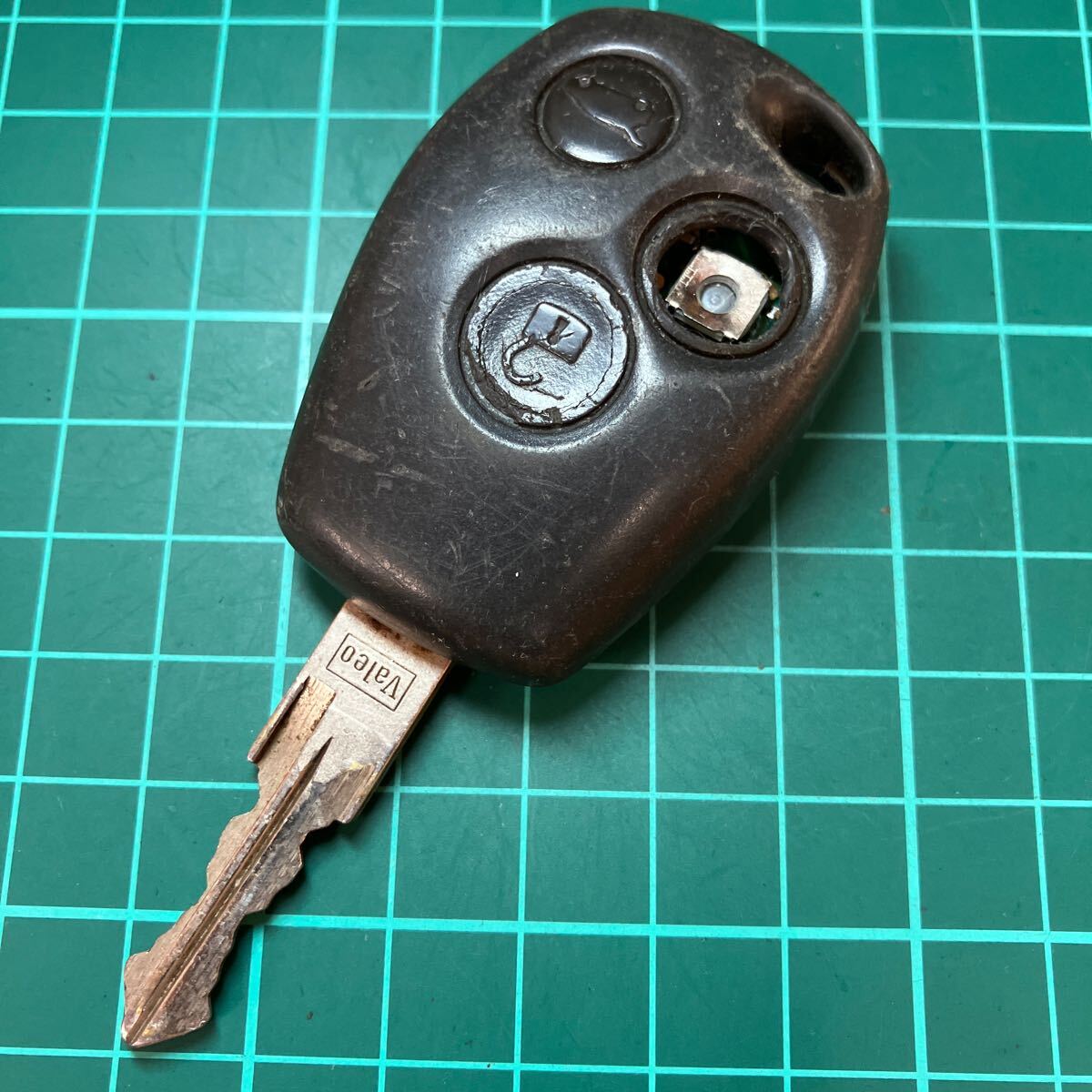 輸7013 ルノー 純正 キーレス リモコン カングー ルーテシア等 2ボタン拍卖