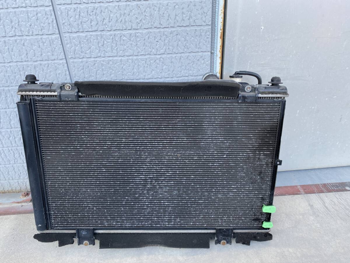 GRS200 クラウン ラジエーター コンデンサー 電動ファン 2412-2356拍卖