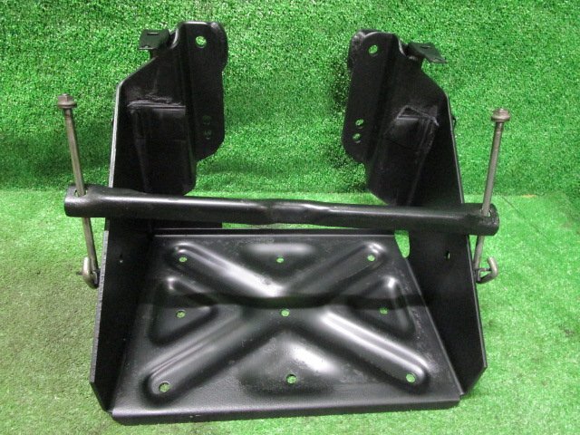 【A65498】◇デュトロ XKU645M バッテリーホルダー拍卖