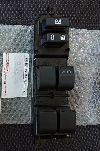 新品 純正品 TOYOTA トヨタ ウィンドウスイッチパネル ヴィッツ KSP130 NCP131 NHP130 NSP13# ラクティス NCP12# NSP12#拍卖