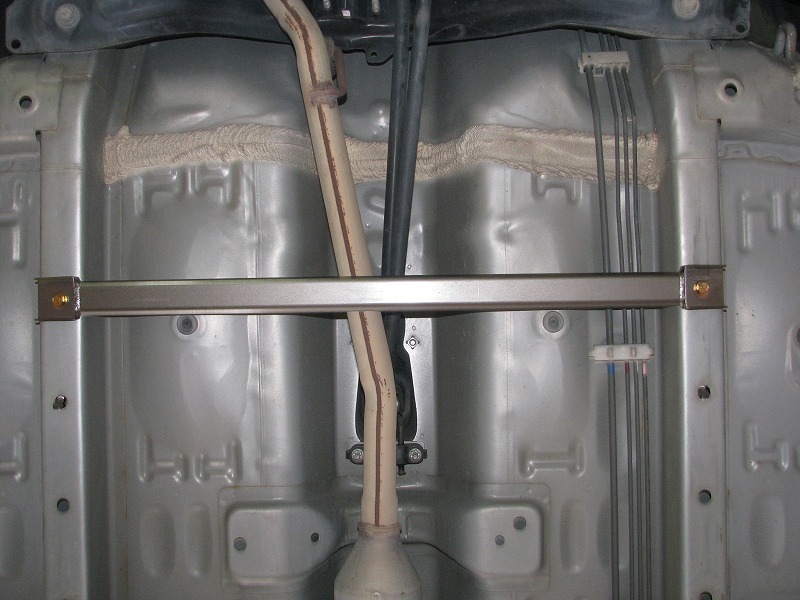 エッセ(L235S FF車専用全グレード対応)フロントモノコックバー DA0190-MOF-00(新品、税込み価格)拍卖