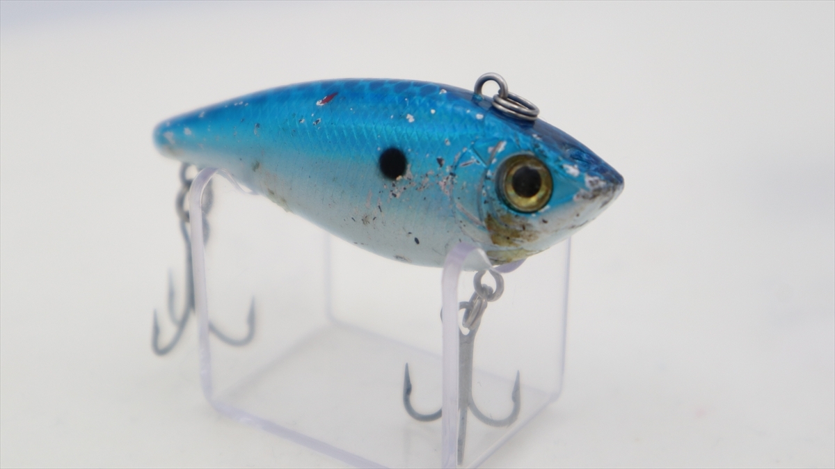 ★☆不明 バイブレーション ☆UNKNOWN Lipless Crankbait☆★2019-01-1146拍卖