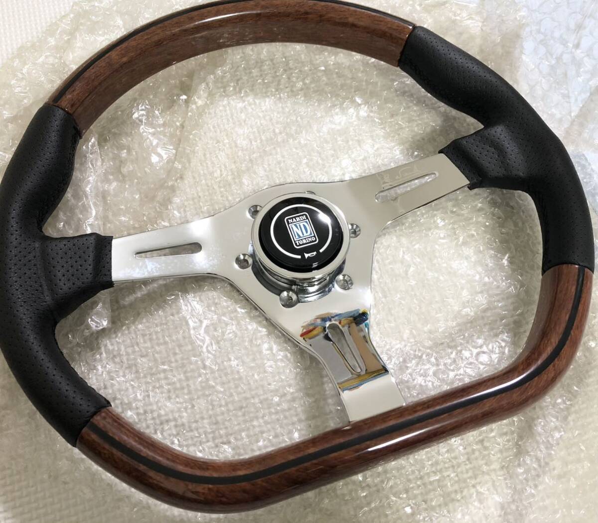 ★☆送料無料☆★ ナルディ ステアリング 社外品 D型 ウッド ハンドル 木目調 無垢材 ブラウン レーシング カスタム拍卖
