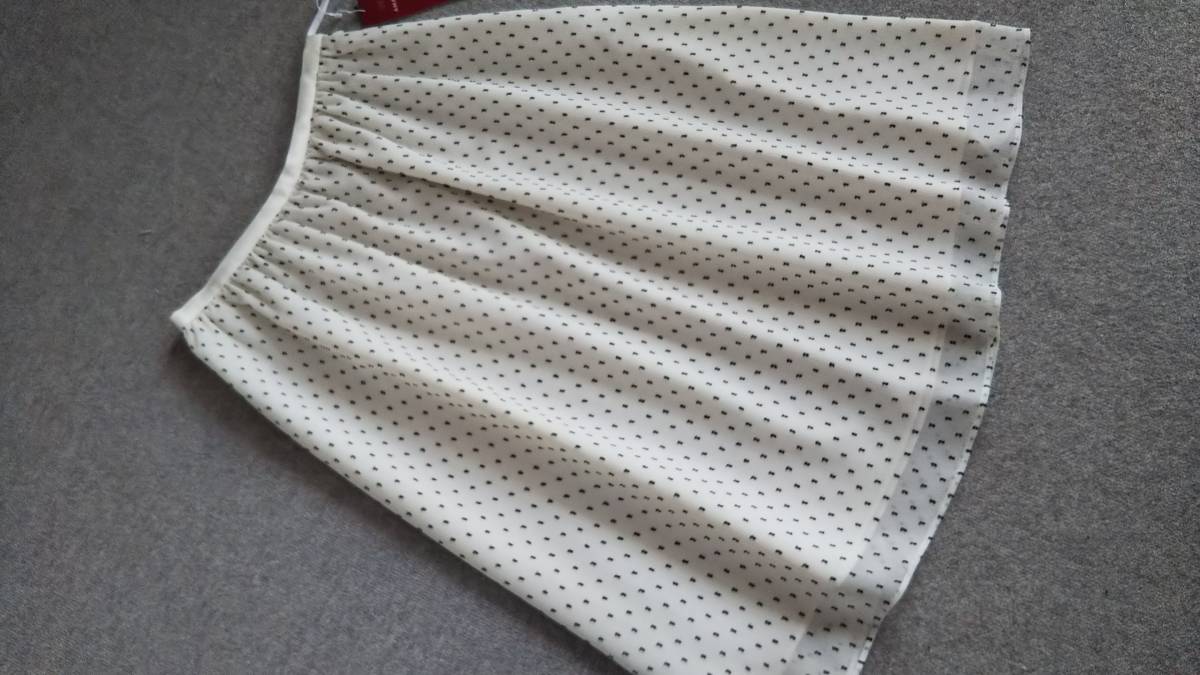 新品  AMACA アマカ  【ウォッシャブル】ふんわり綺麗なラインのモノトーンドットスカート 38 オフホワイト 25300円拍卖