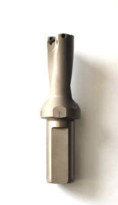 新品 チップ交換式 スローアウェイ ドリル L/D3 φ30.5~35 D30.5~35 0.5mmとび 2週間納期拍卖