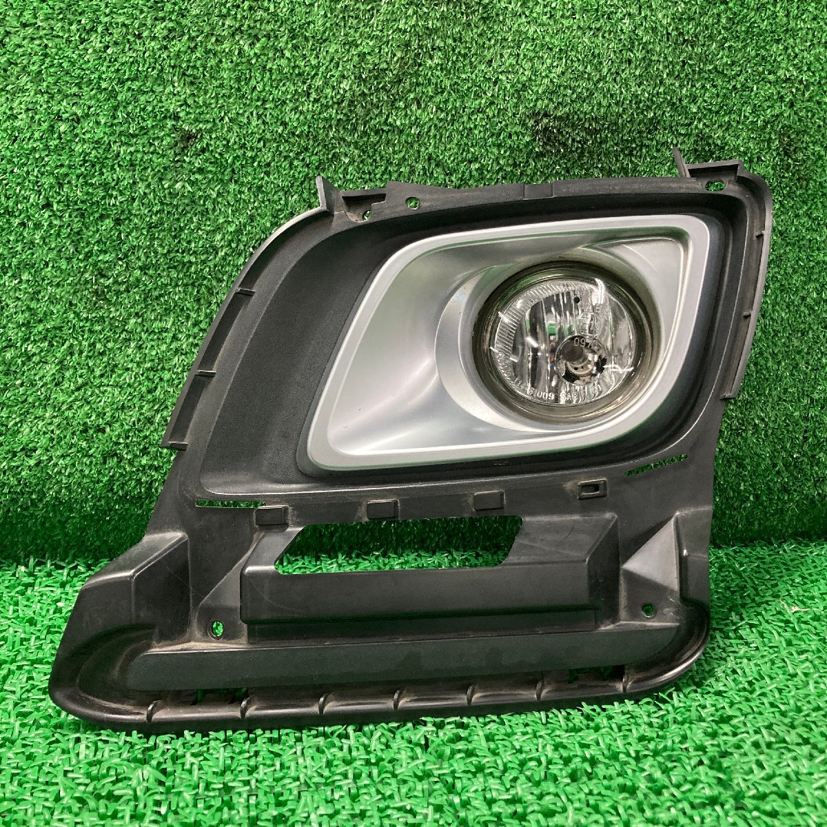 ♪♪MPV LY3P 左 フォグランプ フォグライト KOITO 114-61009 カバー付 (W0407)♪♪拍卖