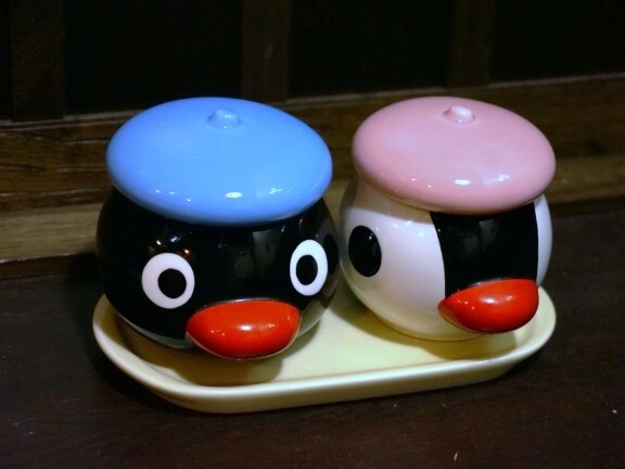 レア 非売品 当時物 ミスタードーナツ PINGU ピングー&ピンガ 陶器 ミニポットセット 小物入れ 2003年 未使用 箱無ノベルティ コレクション拍卖