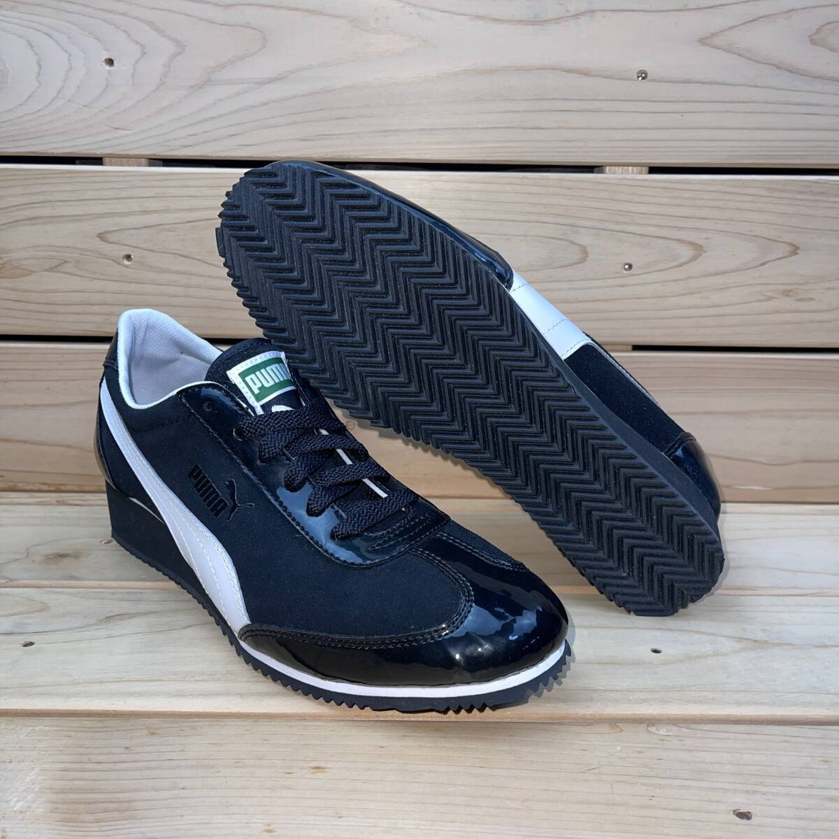 プーマ キャロライン 25cm ブラック ホワイト PUMA CAROLINE LSP WN'S レディース スニーカー 白 黒 天然皮革 ②拍卖