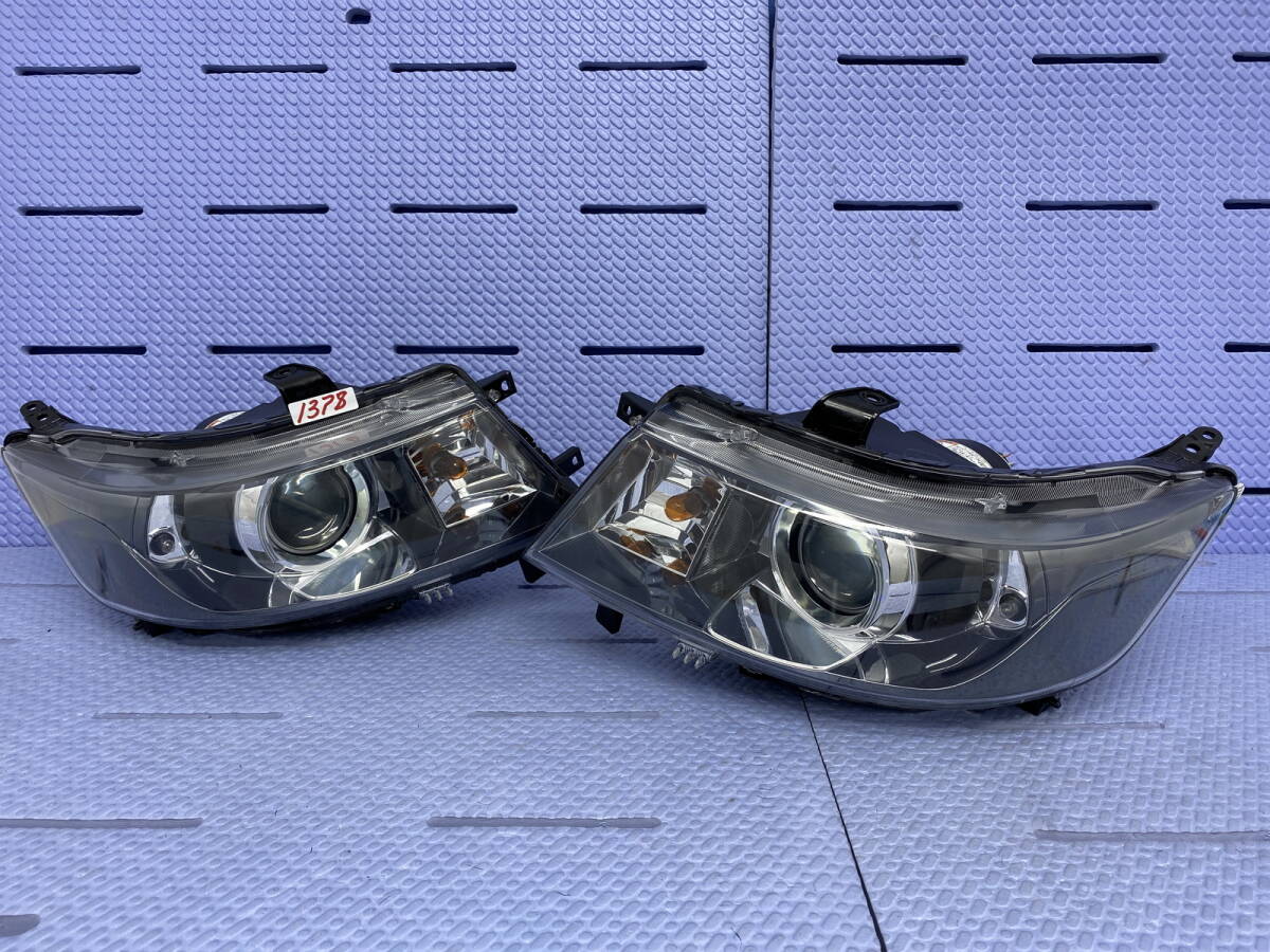 1378 * * ワゴンR スティングレー MH23S リミテッド ヘッドライト 左右 キセノン HID コイト 100-59191 * インボイス対応可 拍卖