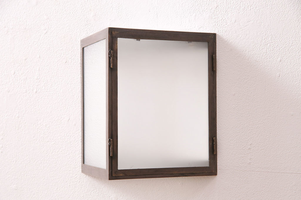 R-050382 アンティーク雑貨 DIYを楽しめる!シンプルなデザインが取り入れやすい壁掛け照明カバー(ウォールランプカバー)(R-050382)拍卖