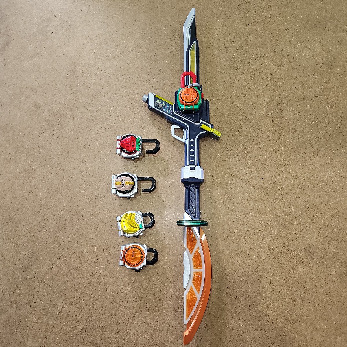 仮面ライダーガイム『アームズウェポン01大橙丸』&ロックシード5ヶセット拍卖