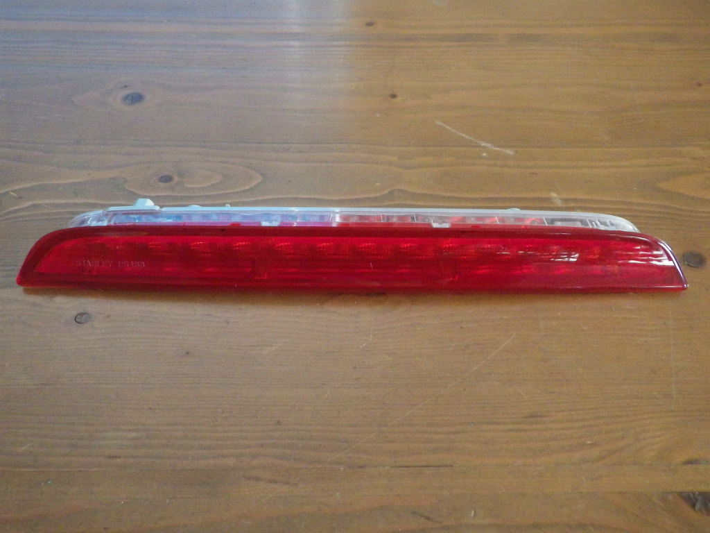 マツダ MPV LY3P 純正 ハイマウント ストップランプ ブレーキライト拍卖