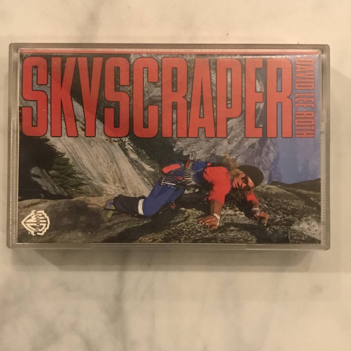 David Lee Roth Sky Scraper カセットテープ デイビッド・リー・ロス スカイスクレイパー 【海外版・歌詞カード付】【送料無料】拍卖