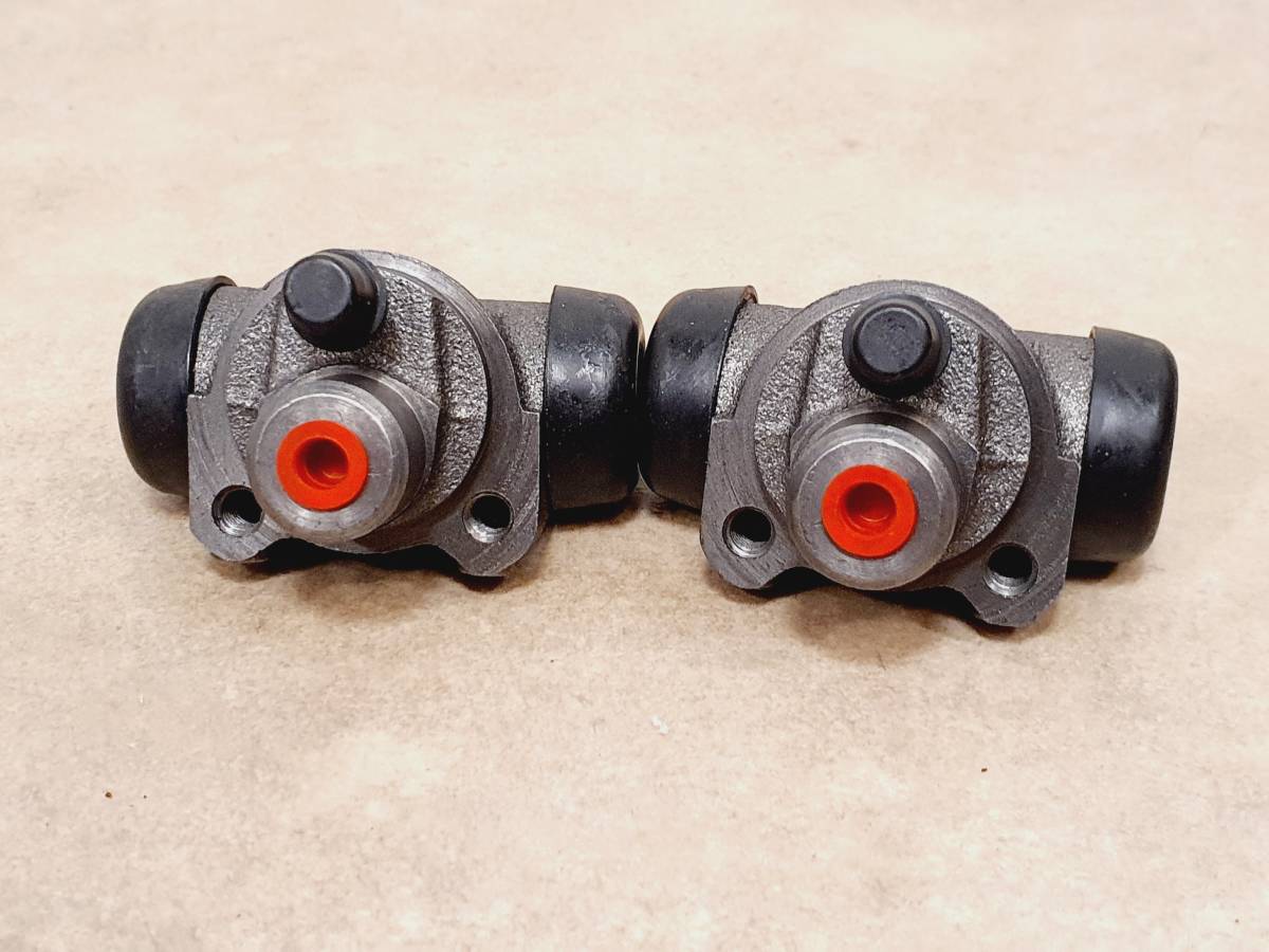 シトロエン・2CV ホイールシリンダ LHMリア用2個セット拍卖