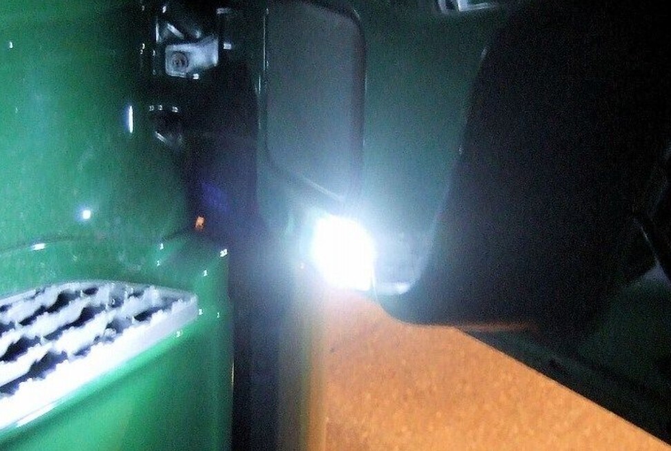 UD クオン ドア カーテシ 2個セット T10 LED 超爆光!24V車用 日産 /24拍卖