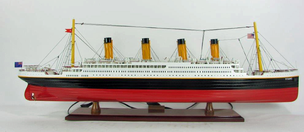 ●新品特価 超精密級完成品 Titanic 100cmLクリンカー型ハル・ライト付 (Xinchao Original) 拍卖