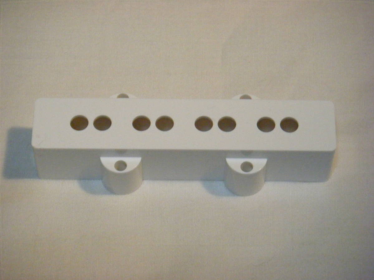 ジャズベース用PUカバー・フロント用・ホワイト・レア・新品拍卖