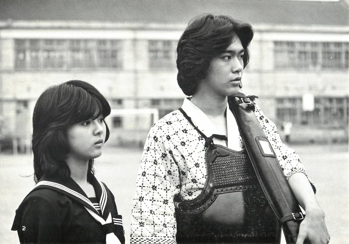 p39650『ねらわれた学園』スチル 大林宣彦 薬師丸ひろ子 高柳良一 長谷川真砂美 手塚真 檀ふみ 峰岸徹 角川春樹 松任谷正隆拍卖