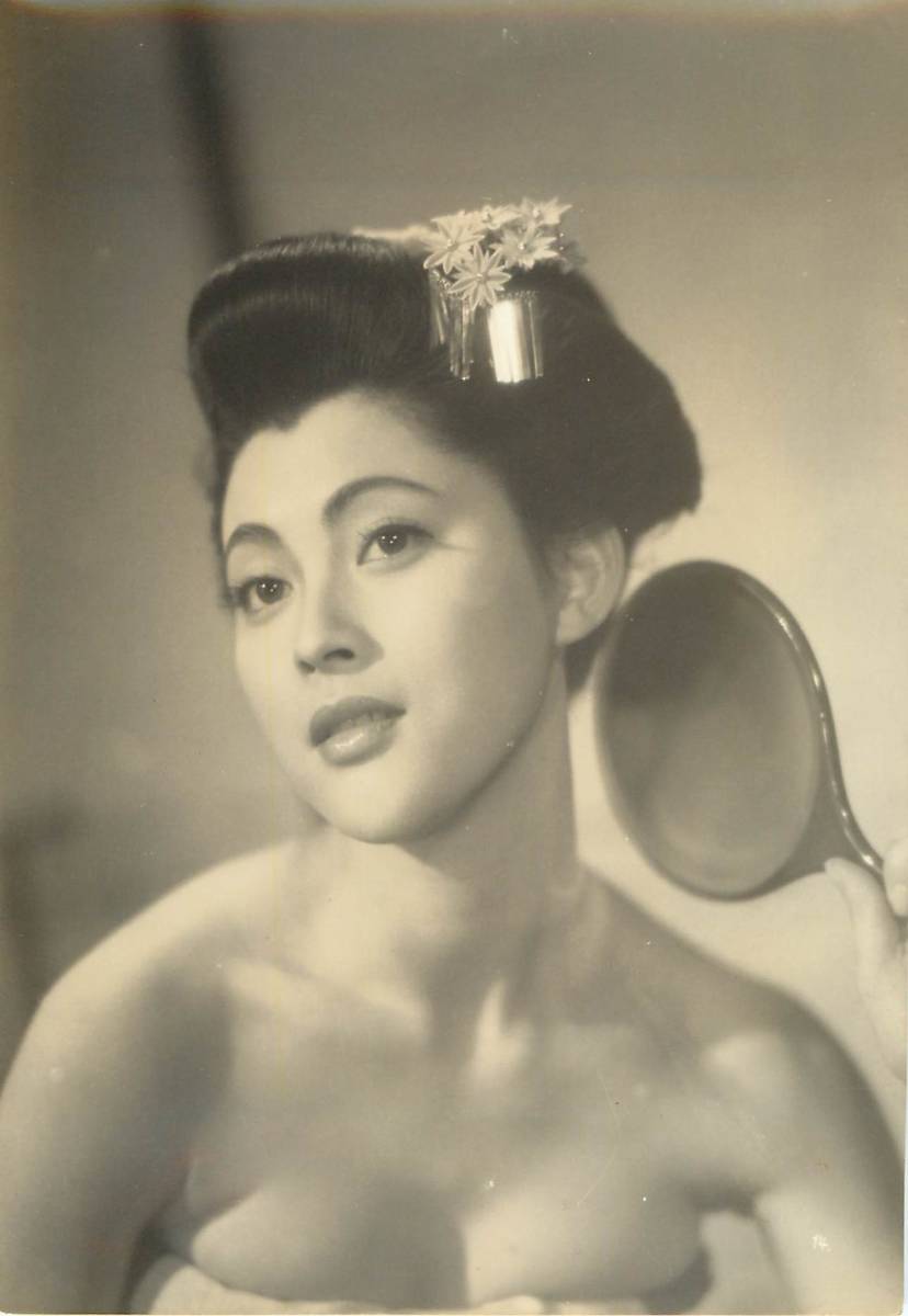 p39625『芸者小夏』スナップ 岡田茉莉子 池部良 森繁久彌 中北千枝子 御橋公 杉村春子 杉江敏男拍卖