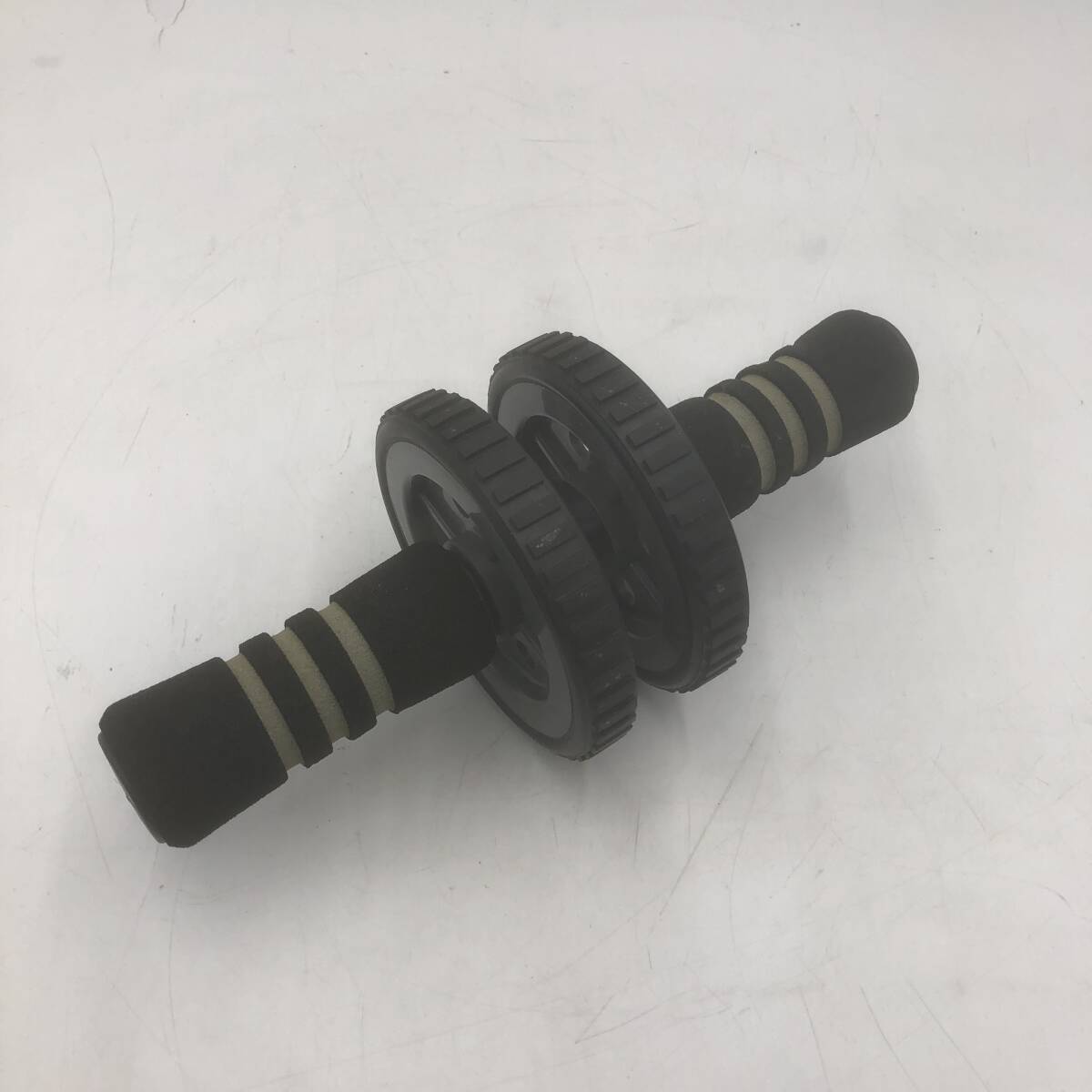 【エクササイズ用品】★La-VIE/ラヴィ★スマートローラ-ヘヴィ 上級者向け腹筋ローラー コンパクト 2輪 MYT002X028HA拍卖