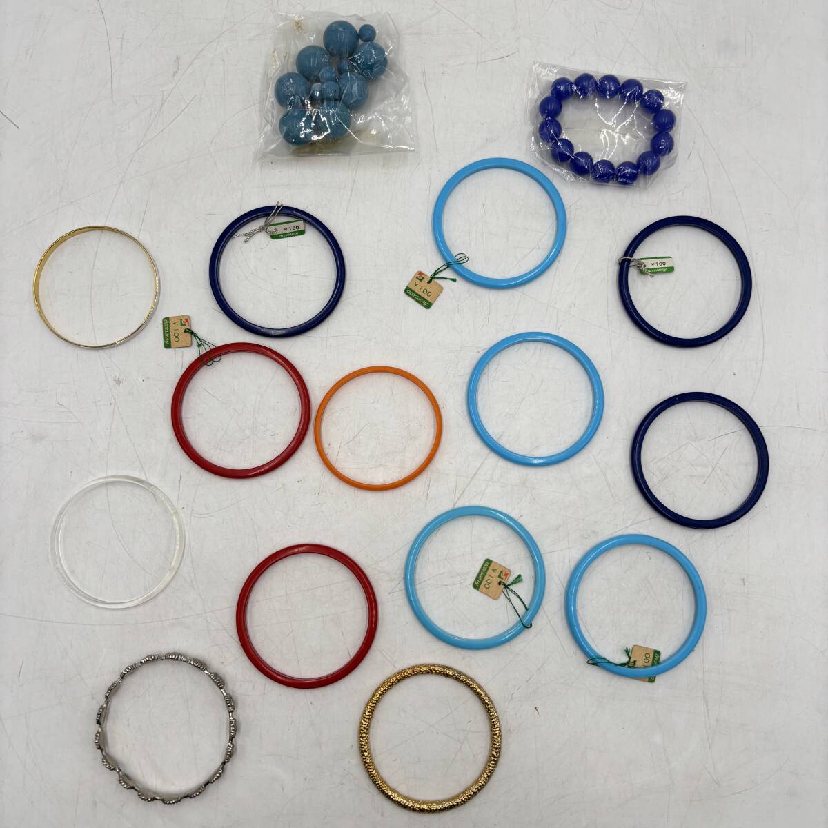 ブレスレット 腕輪 カラフル ファッション 数珠 輪14個/数珠2セット拍卖