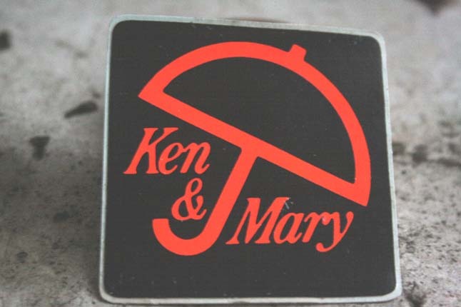 70s当時物未使用 ケンメリステッカー 検Ken&Mary 日産スカイラインGTRジャパン鉄仮面ケンとメリーグロリアローレルフェアレディトヨタ三菱拍卖