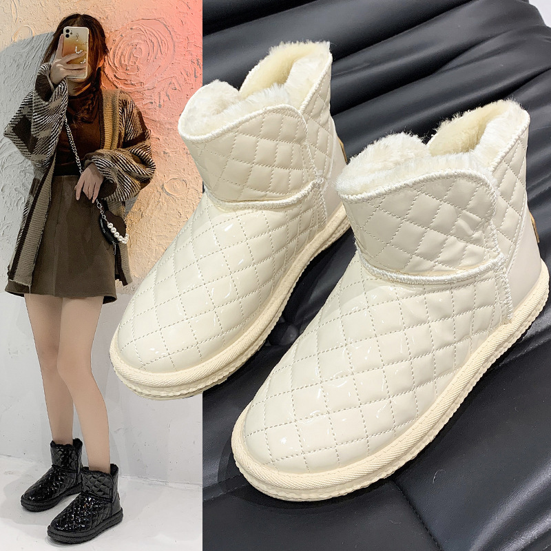 23cm レディース ショートブーツ ムートンブーツ エナメル 裏起毛 暖かい 歩きやすい 厚底 シューズ 靴 ブーツ ホワイト 521M11拍卖