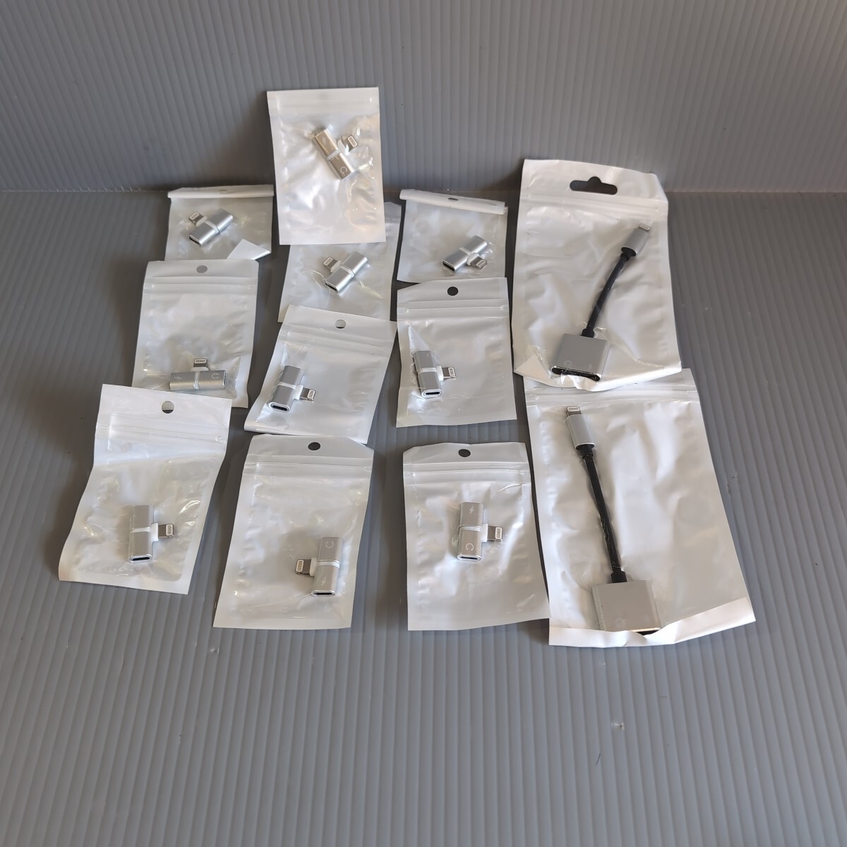 2-3 iPhone 変換アダプター 充電 イヤホン ショート10個 延長2個 未使用 送料込み拍卖