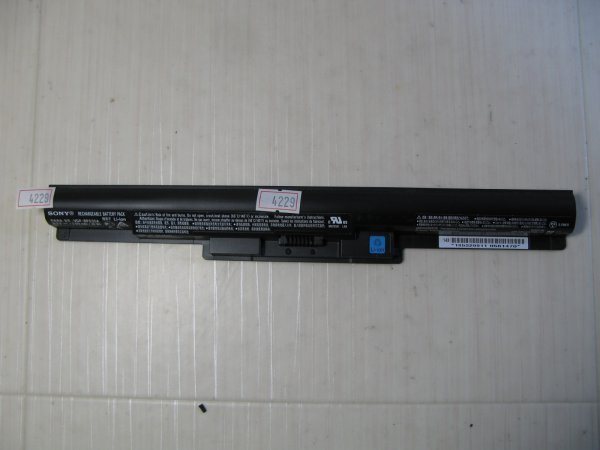 4229◆SONY SVF15328EJW バッテリー:VGP-BPS35A ジャンク拍卖
