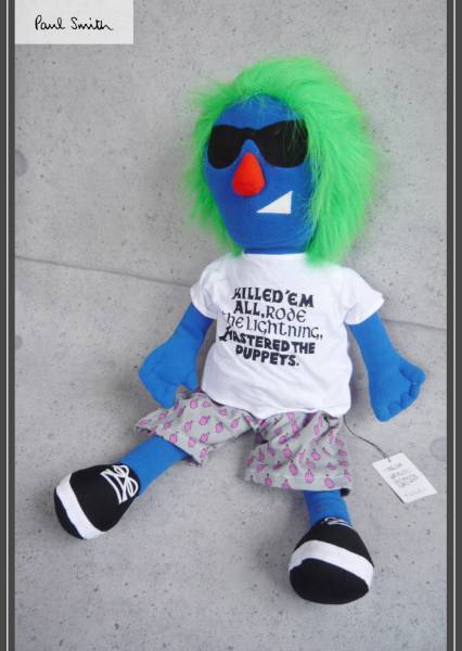 新品ポールスミス メタリカコラボMASTERED THE PUPPETS人形限定3拍卖