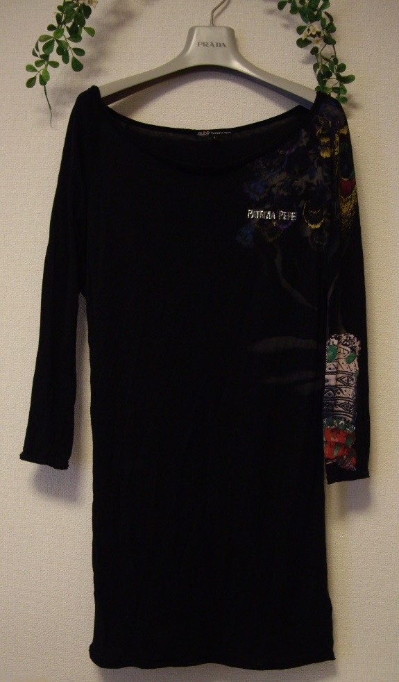 美品★PATRIZIA PEPE パトリツィア ペペ★ロゴラインストーン飾り付き長袖ワンピース★1★ブラック×マルチ 拍卖