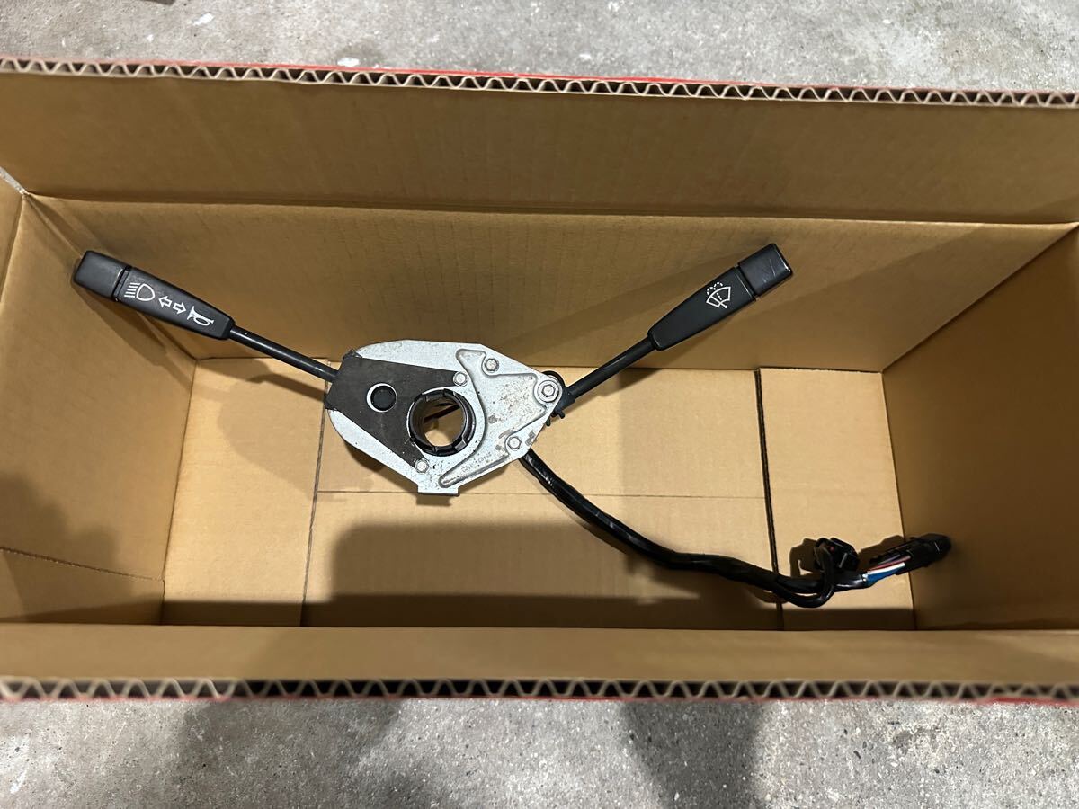 クラシックローバーミニ純正 1988〜1996y全車対応 ワイパー、ウィンカー レバースイッチキットassy 割れ無し高程度動作確認済品拍卖