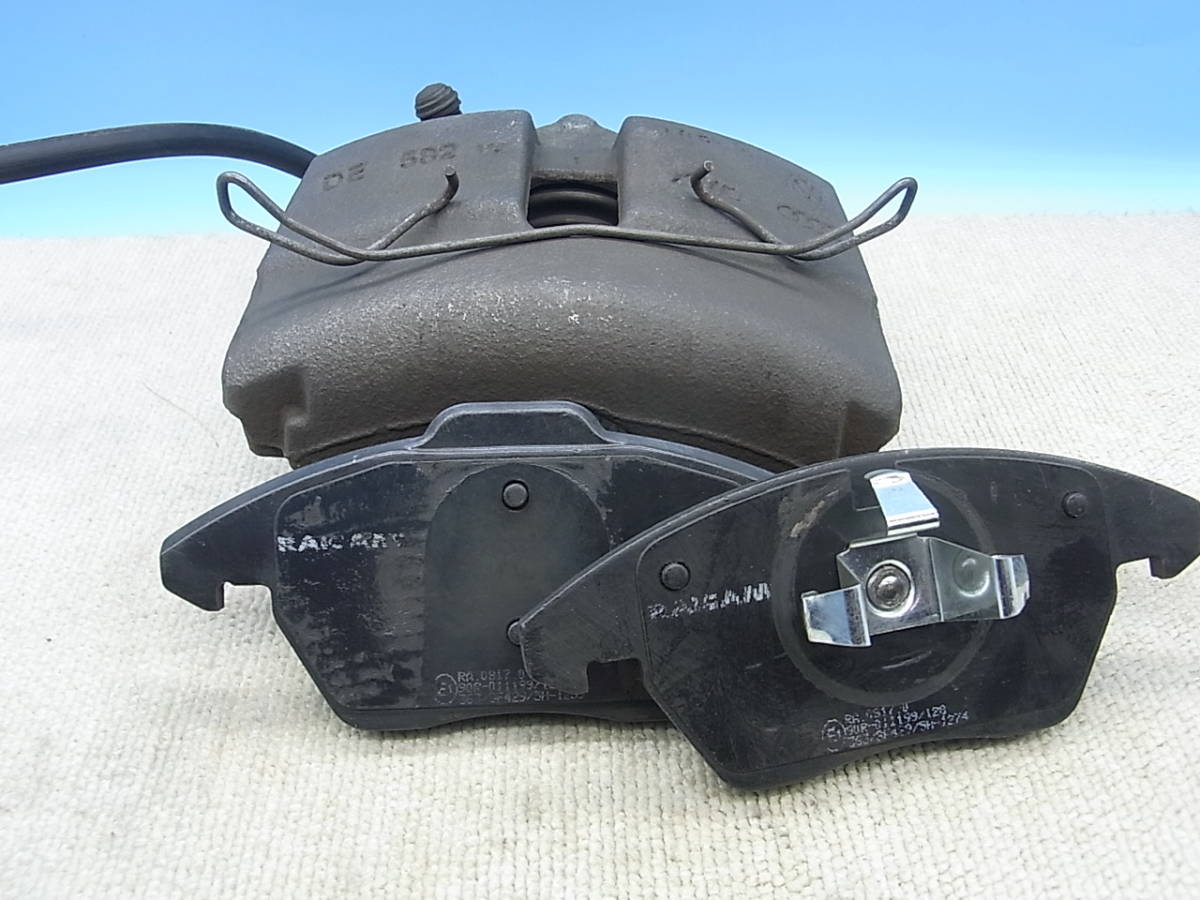 AU800 Audi A3 スポーツバック (2006年 8PBLR) 純正ブレーキキャリパー フロント右拍卖