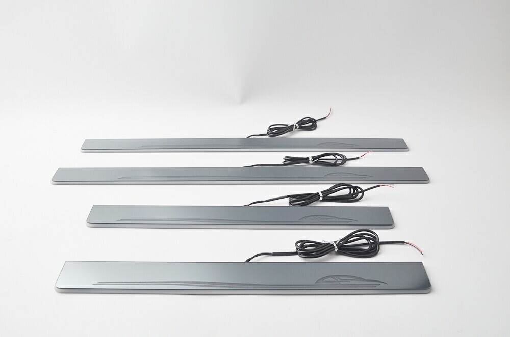 クラウン210系 ドア LED スカッフプレート 流れる ホワイト ブルー LED イルミネーション ケンシャル保護ガードlf-449拍卖