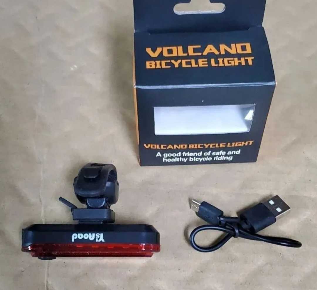 未使用 ワイズロード リアライト ボルケーノ テールライト ロードバイク ライト 2拍卖
