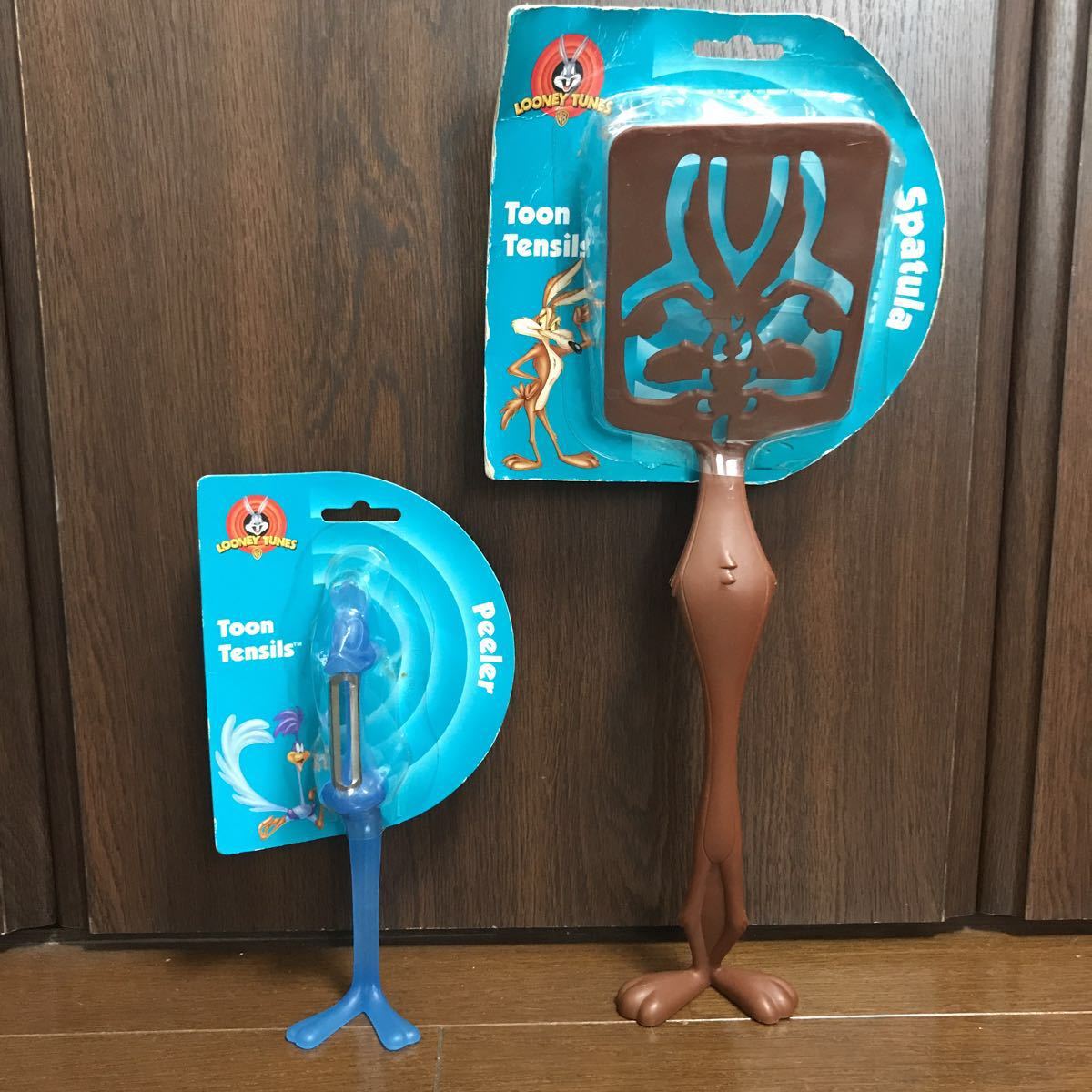 ロードランナー ROAD RUNNER コヨーテ フライ返し ピューラー peeler spatula WB LOONEY TUNES toon tensils coyote ワーナー ブラザース拍卖