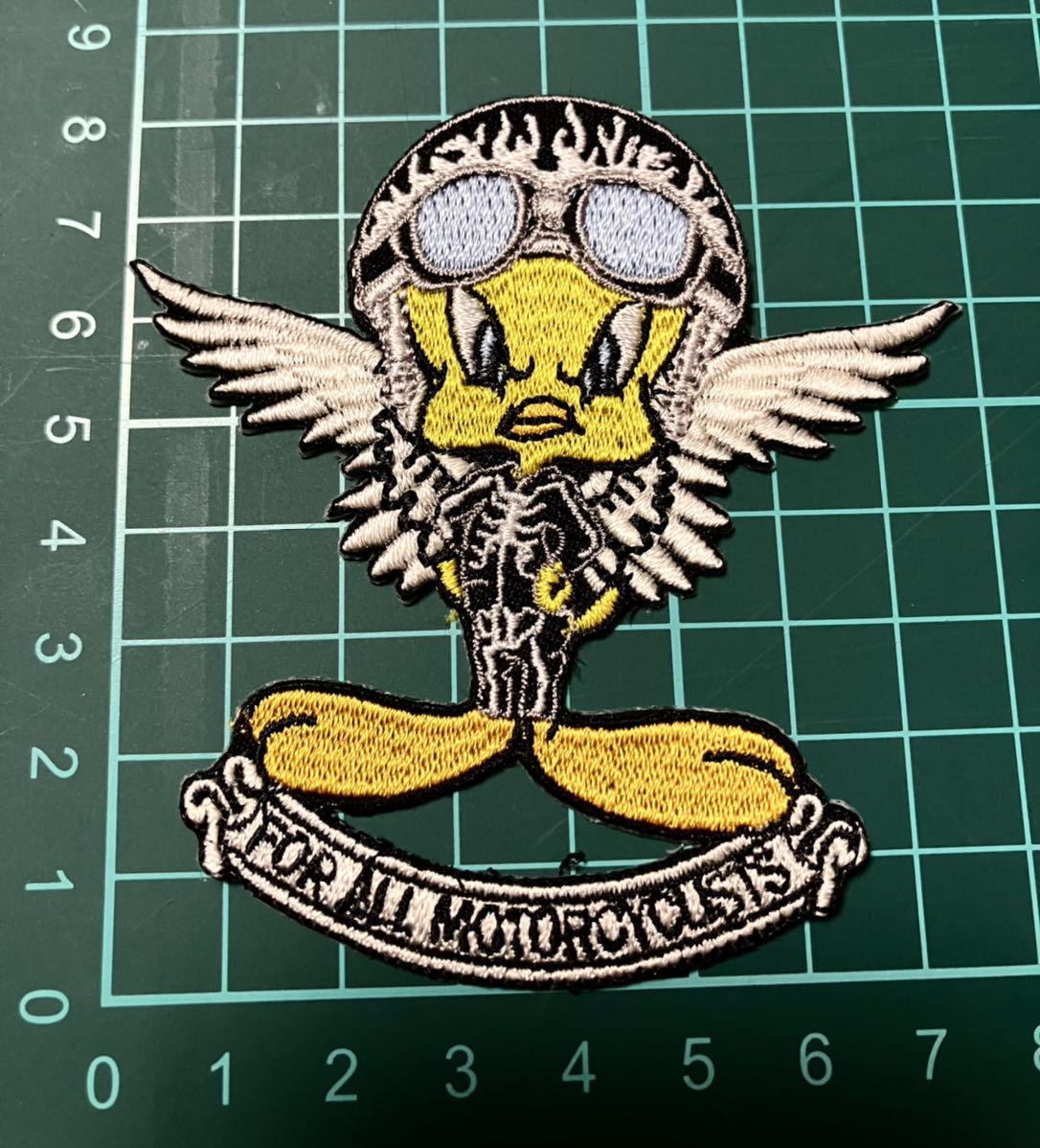 アイロン 接着 刺繍 ワッペン◆トゥイーティー モーターサイクル◆ キャラクター アメトイ アメ雑 雑貨 アメキャラ 入園入学 幼稚園拍卖