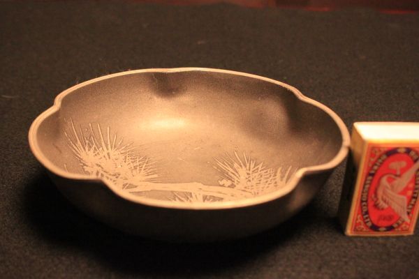 【旧家蔵出し】★美品 茶道具『本錫継山 錫製 松文菓子鉢 径約16㎝』★(検:古錫/茶器/菓子器/アンティーク/ビンテージ/当時物)61126D拍卖