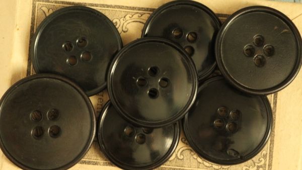 即決 ベジタブルアイボリーボタン 7個 φ25,26,27,28,30mm ブラック ダークグリーン ダークブラウン ナット コロゾ フランス ヴィンテージ拍卖