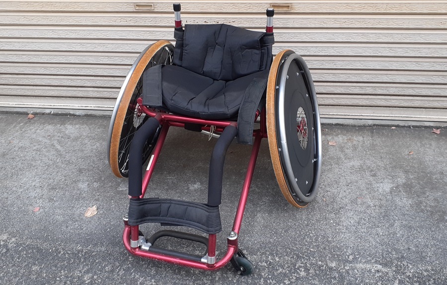 車椅子 軽量 コンパクト 自走式 スポーツ バスケ/テニス用 引き取り歓迎拍卖