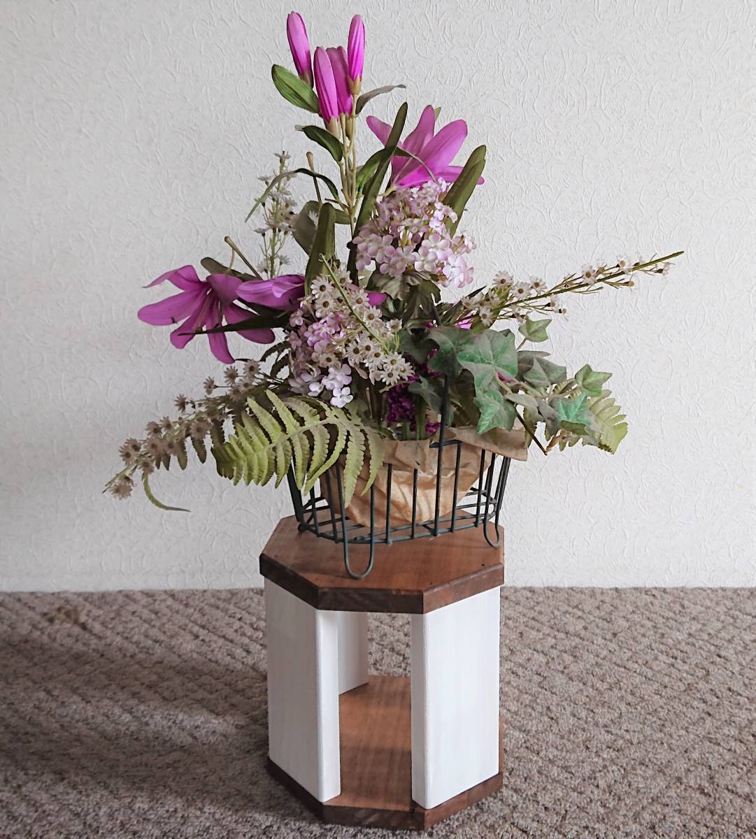 ☆ハンドメイド 八角形 花台 プランター 置物 オブジェ ウォールナット・ホワイト ツートン色☆拍卖