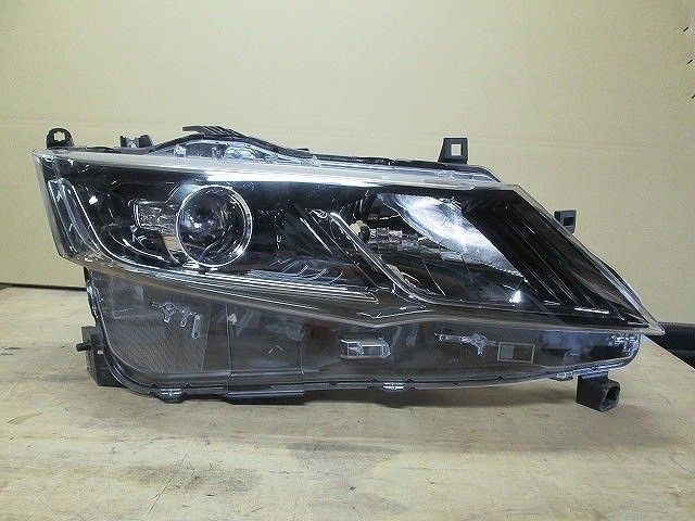 セレナ C27 右 ヘッドライト ランプ 26025-5TF5A ★拍卖