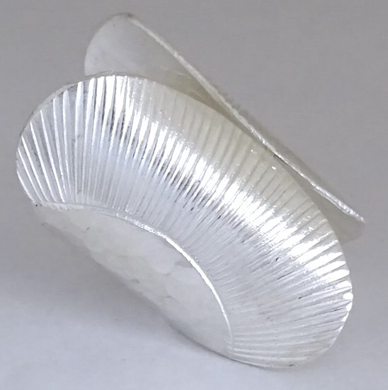 ◆カレンシルバー リング 約17号 高純度  銀細工 エンボス◆カレン族・karen silver 指輪 シルバーリング マーメイド【24tr53b】拍卖