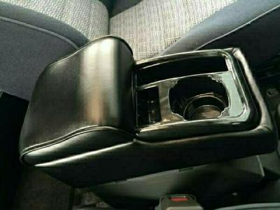 ランクル コンソール 78プラド アームレスト 70 78 ヤフネコ 71 77 75 プラド ドリンクホルダー 肘置き拍卖