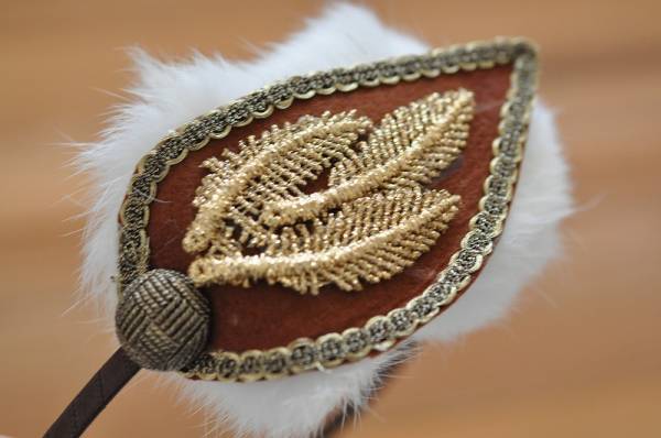 羽?リーフ?イメージのファーの飾りのカチューシャ 毛皮?拍卖