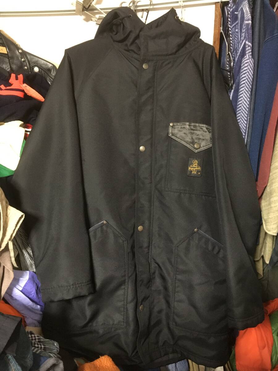 2412ITALYイタリア製RefrigiWearリフリジウェア コムサデモードCOMME CA DU MODEベルト付ナイロン フード ジャケットBLACKブラック黒コート拍卖