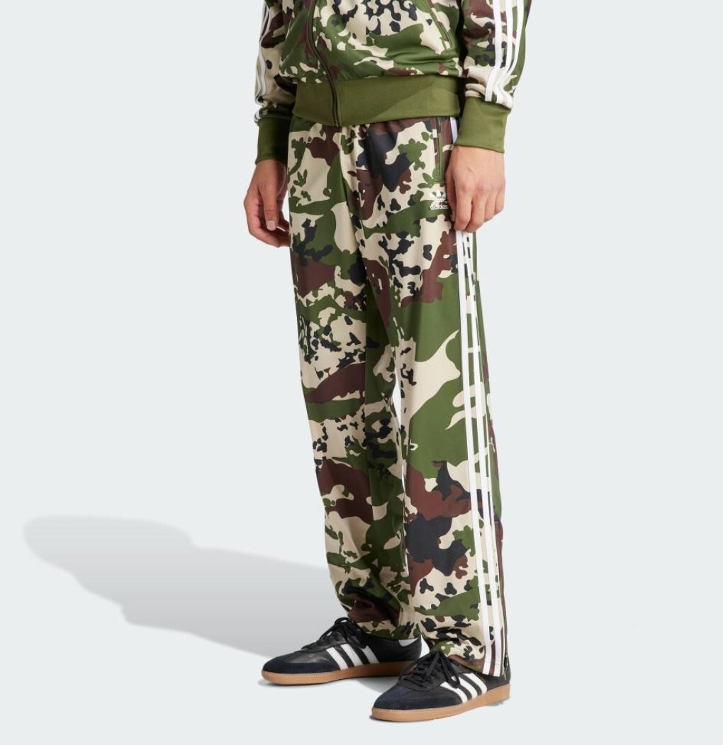 新品 定価12100 adidas 迷彩 ジャージ パンツ XL カモフラージュ メンズ アディダス オリジナルス 3本ライン 拍卖