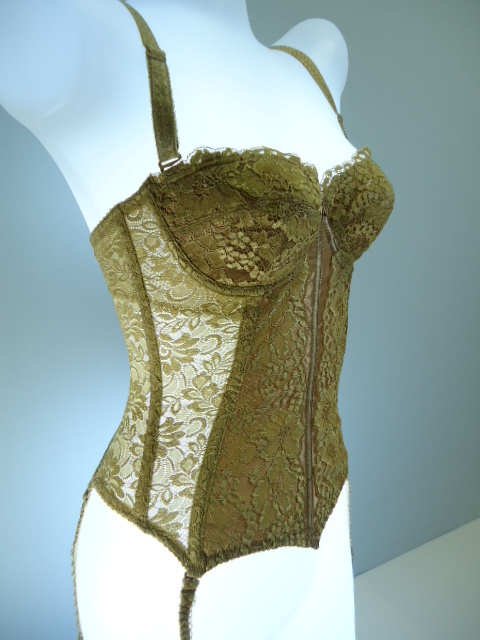 【KCM】body10-C70★新品★recit ビーマインド 高級補正 スリーインワン・ボディーシェイパー サイズ: C70 シャイニーブロンズ拍卖