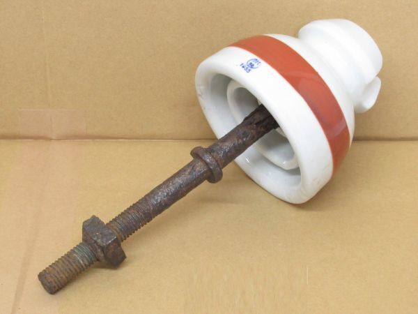 昭和レトロ「1955年(昭和30年) 高圧ピン碍子 川惣」洗浄実施済 当時【全長 約27cm】アンティーク インテリア 雑貨 オブジェ 電柱 がいし拍卖